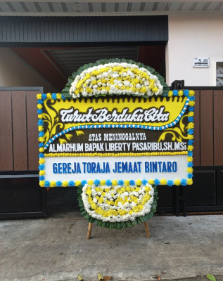 Papan Bunga Duka di Balumbang Jaya
